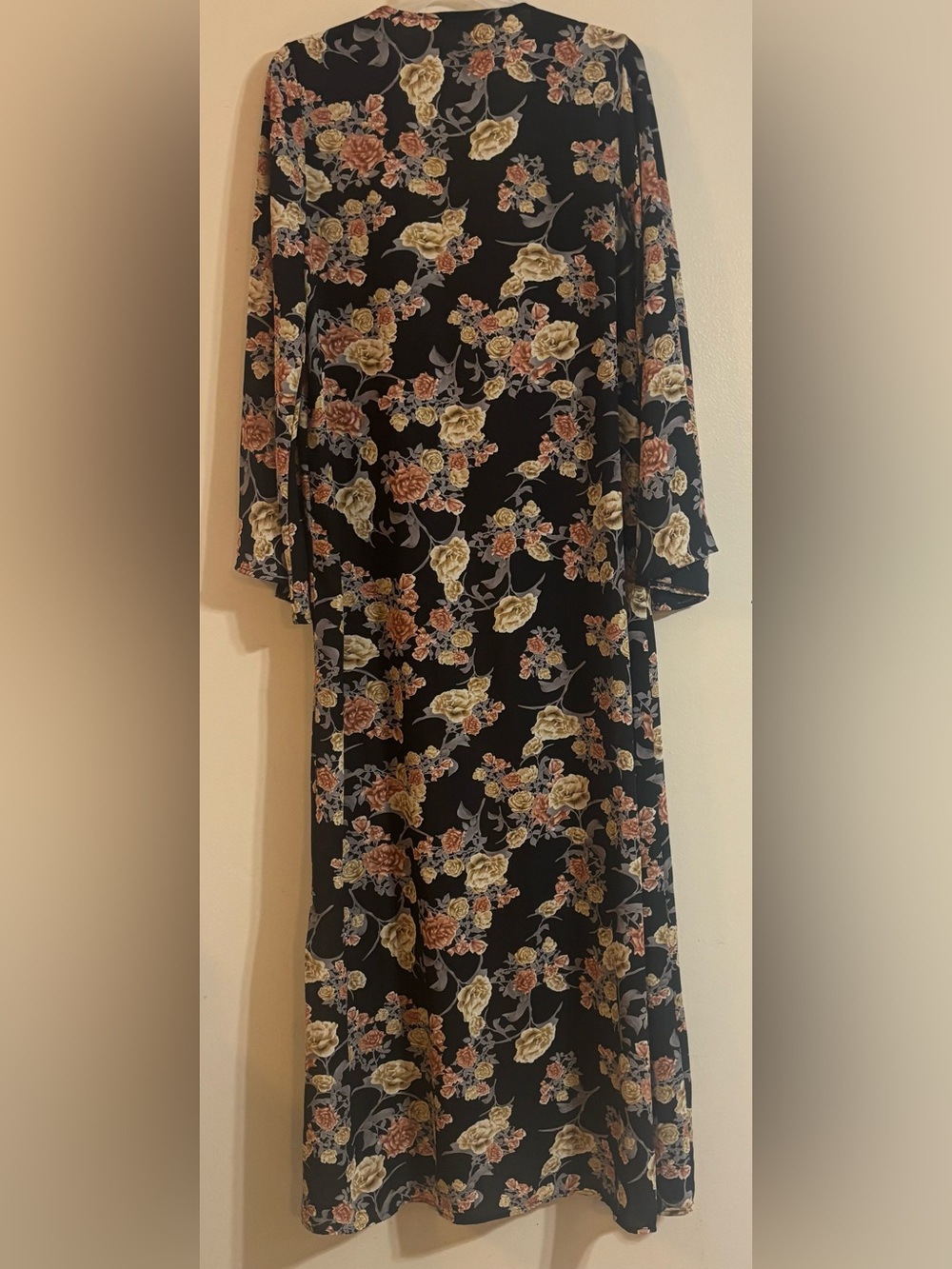 Peach Love California Black Floral Sheer Long Kimono Cardigan - Picture 7 of 8